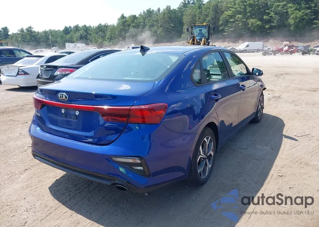 3KPF24AD4ME376131: 42951867