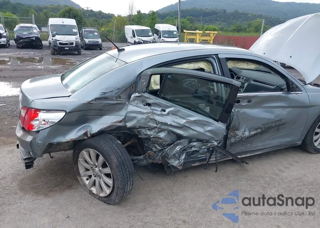 1C3CC5FB5AN229423: 42951258