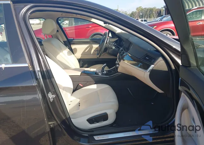 WBA5B3C55GG253807: 42952724