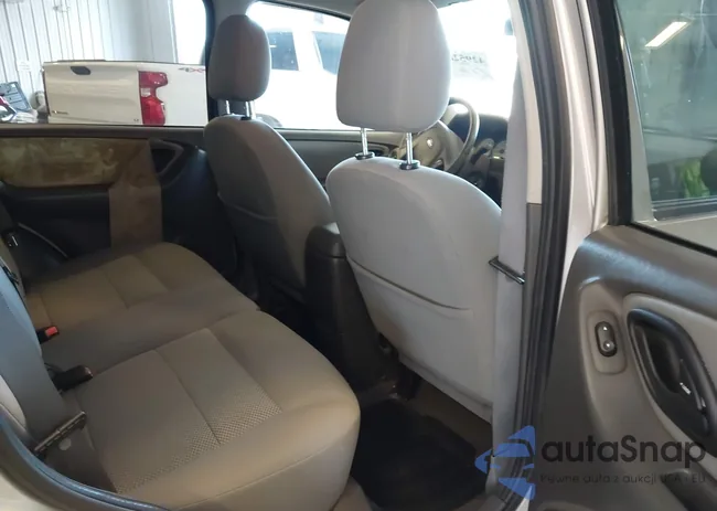 1FMYU931X6KA41535: 42952826