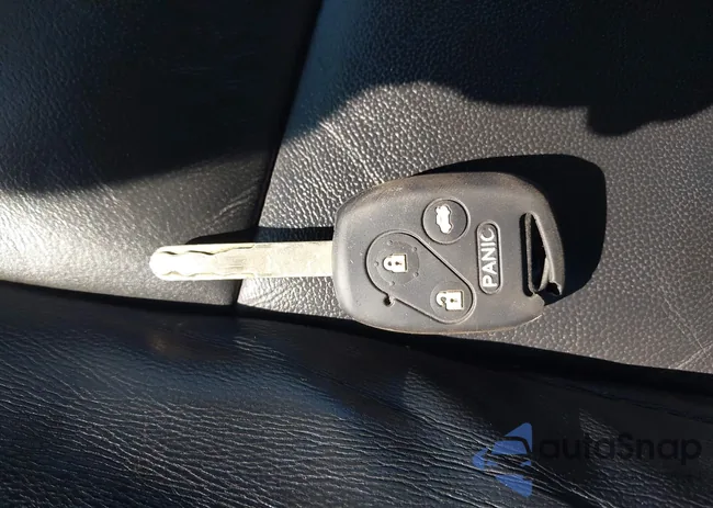 1HGCP2F62BA148763: 42953051