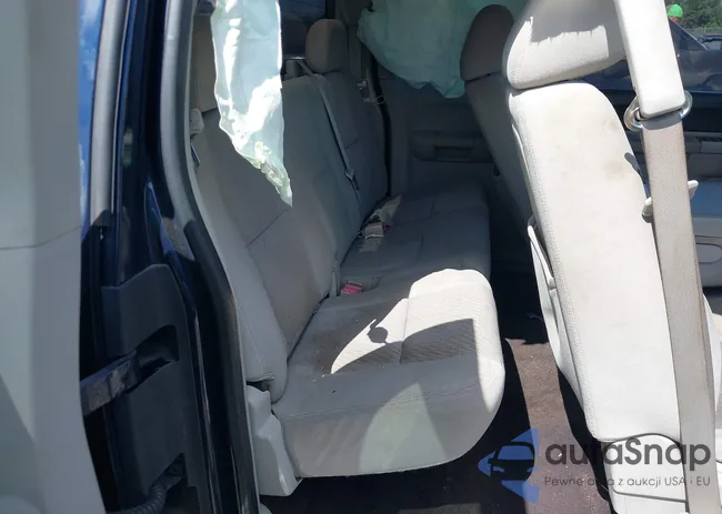 1GCRCSE05BZ221661: 42952141