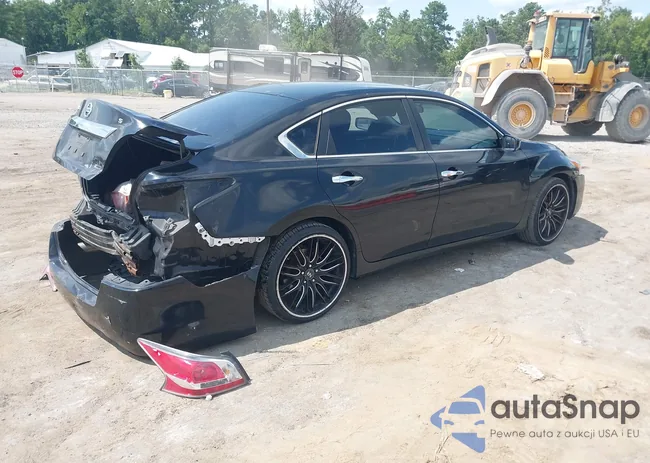 1N4AL3AP0EC323615: 42952163