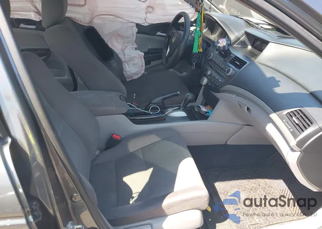 1HGCP2F31CA046457: 42952476