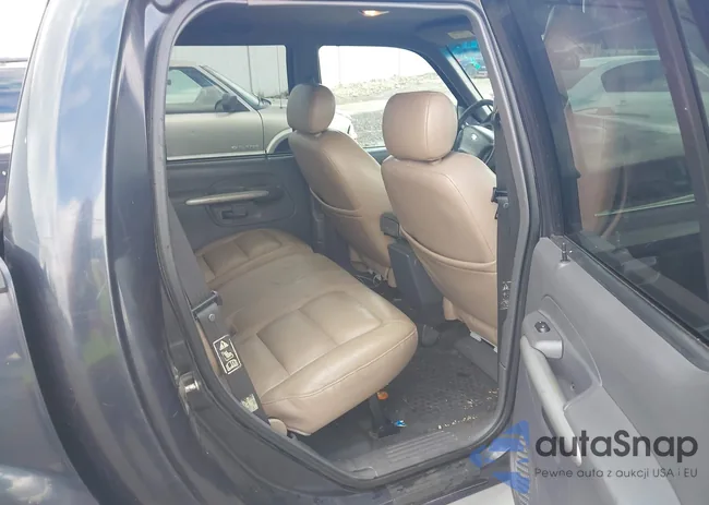 1FMZU77E02UB26033: 42953595