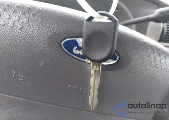 1FMZU77E02UB26033: 42953595