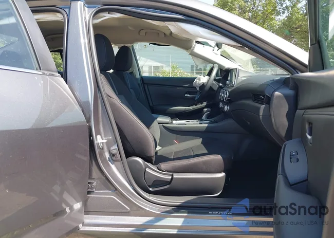 3N1AB8CV8SY240770: 42953654