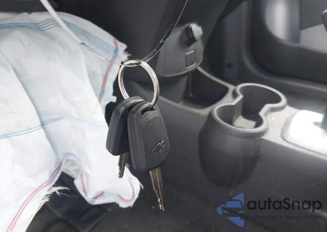 KL8CB6S99EC584208: 42953725