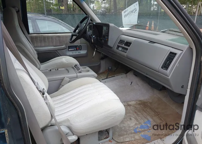 1GKFK16K9RJ752200: 42953989