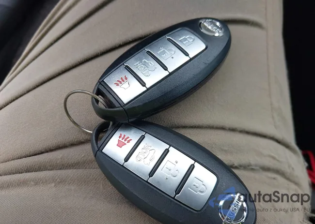 3N1AB7AP2HY300341: 42953176