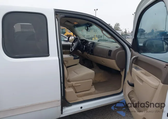 1GCRCSE01CZ225711: 42954527