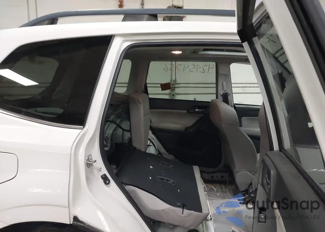 JF2SJAXC7GH416815: 42954756