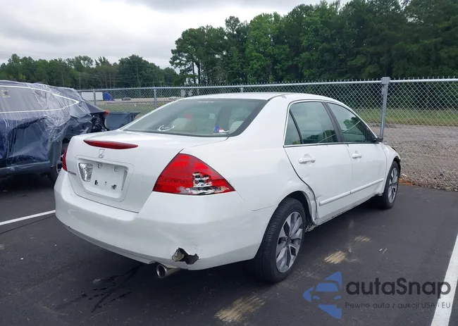 1HGCM56787A215392: 42954766