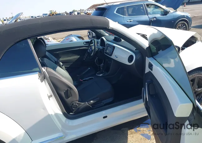 3VW5L7AT2EM805935: 42955667