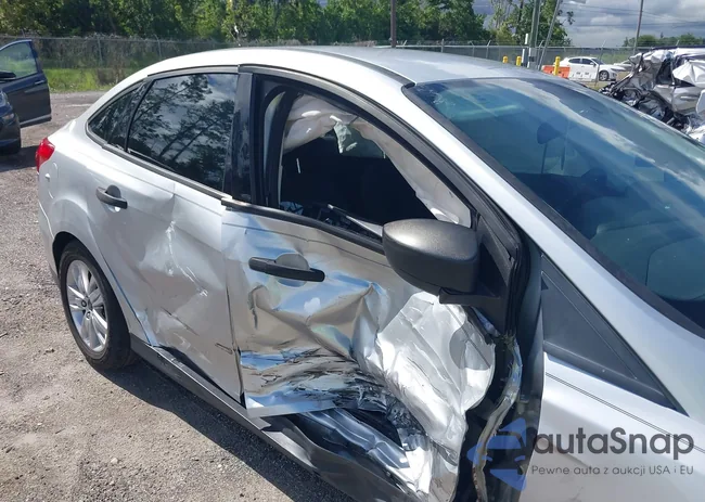 1FADP3E26HL338253: 42955499