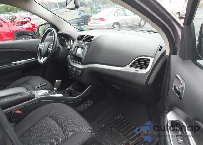 3C4PDCBG6DT692126: 42956558