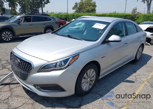 KMHE24L16HA048762: 42956711