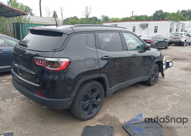 3C4NJDBB2MT573130: 42956881