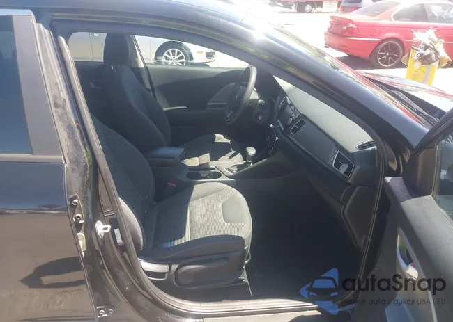 KNDCB3LC8H5052246: 42956127