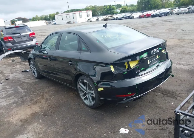 WAUAUGFFXLA033192: 42957385