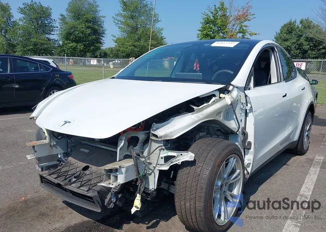 5YJYGDEE8LF044442: 42957437