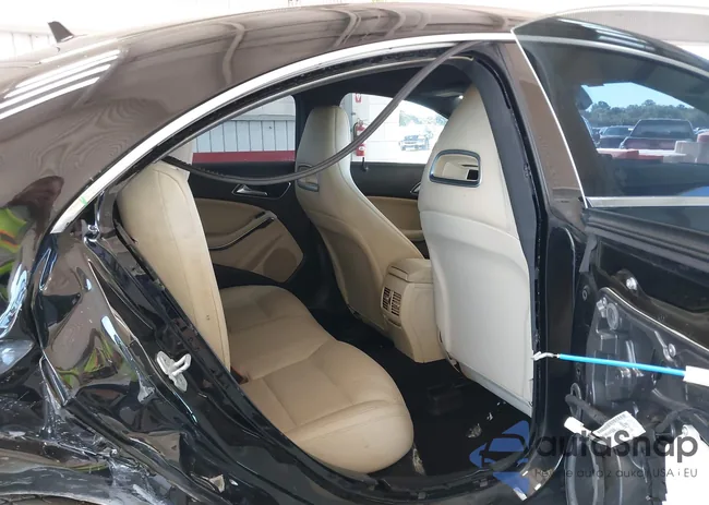 WDDSJ4EB3HN438300: 42957522