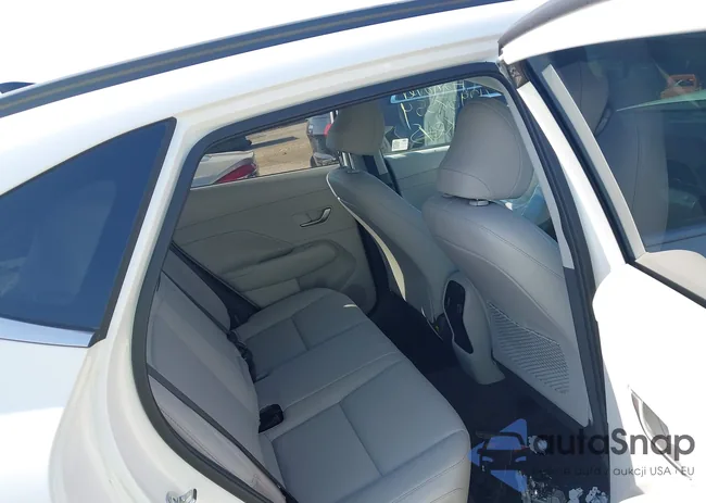 KM8HECA34RU165341: 42957554