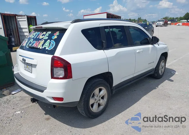 1C4NJCBA2ED772199: 42957556