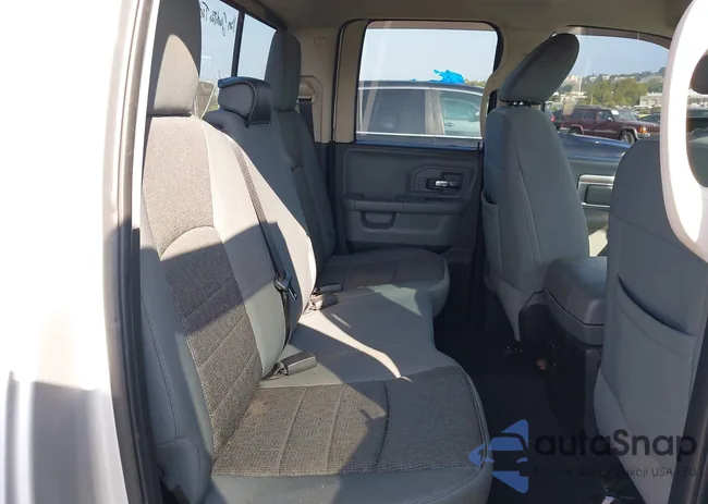 1C6RR7GG9ES105535: 42957579