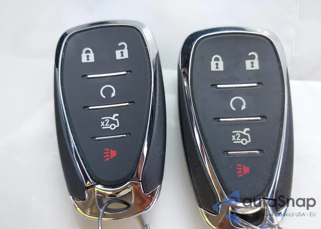 1G1ZD5ST1LF009753: 42957731