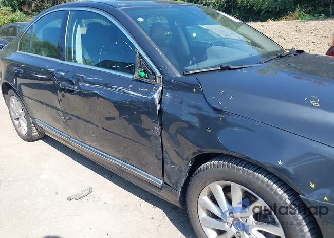 YV1952AS4E1180857: 42958457