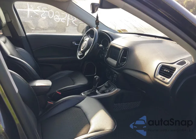 3C4NJDBBXJT115783: 42958603