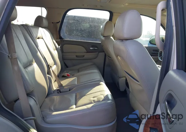 1GNFC13508R215231: 42958924