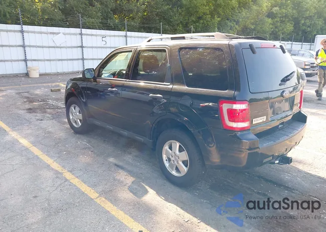 1FMCU9DG3BKB08242: 42958117