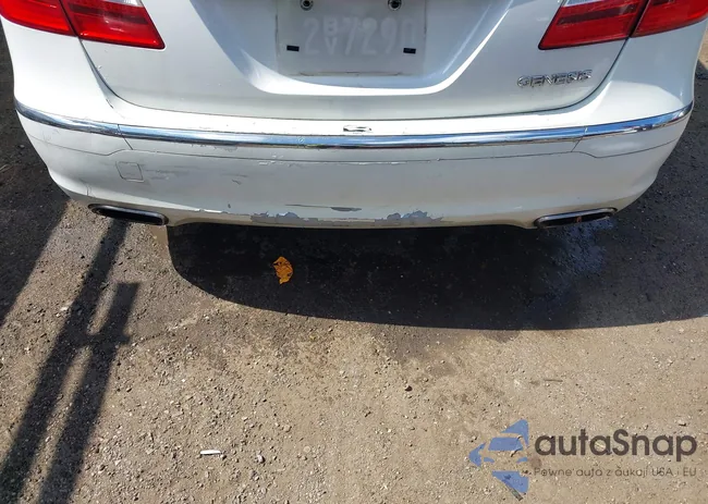 KMHGC4DD2DU223953: 42958125