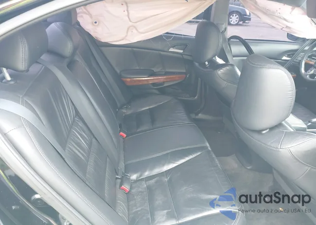 1HGCP3F89BA002416: 42958245