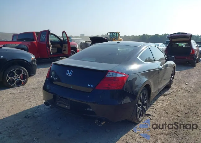 1HGCS22828A002748: 42958301