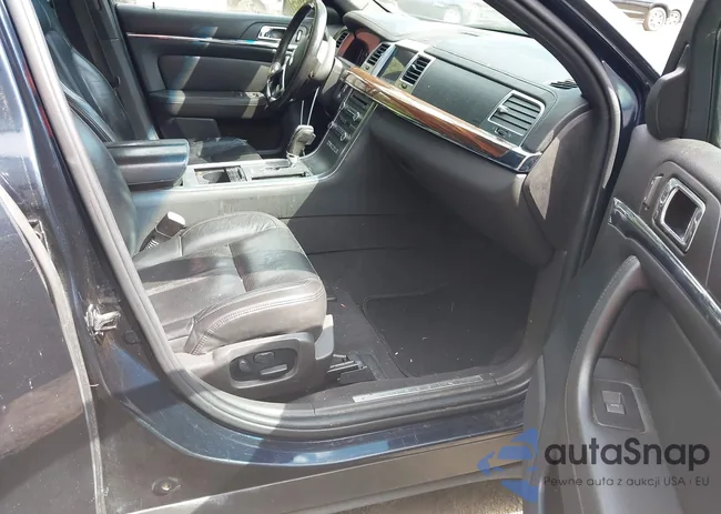 1LNHM93R09G613337: 42958307