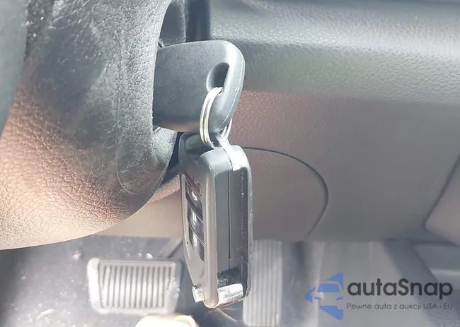 3KPA24AD4ME366144: 42959534