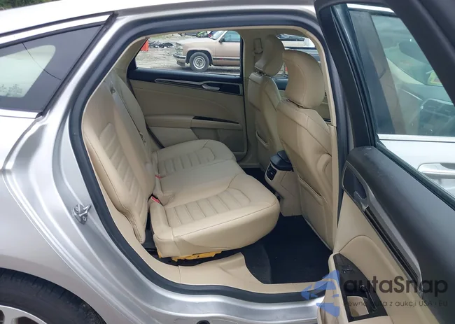 1FA6P0HD4G5107049: 42959563