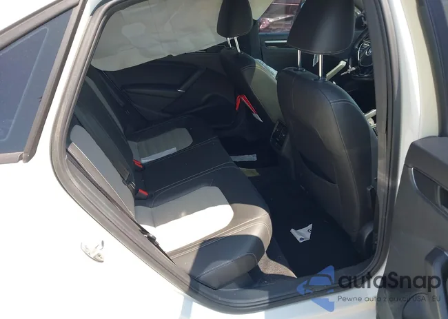 1VWJM7A36JC027341: 42959570