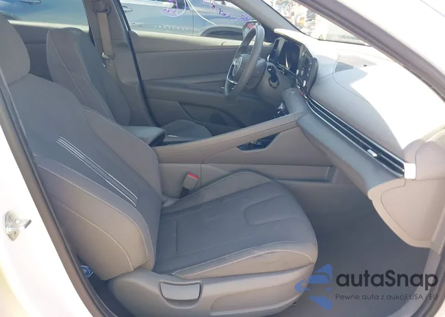 KMHLM4AJ1MU010062: 42959580