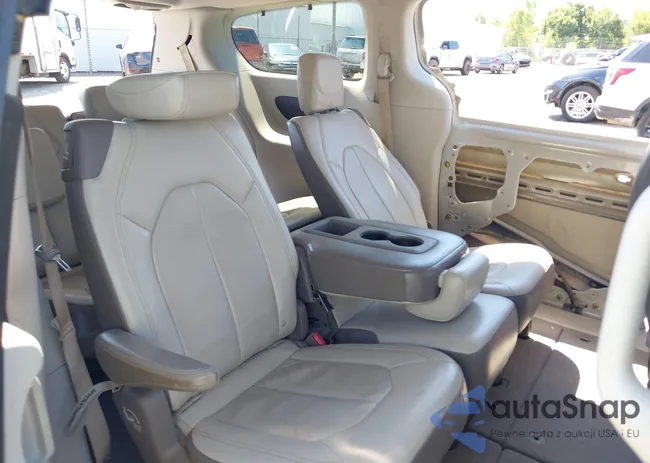 2C4RC1BG6HR552974: 42959607