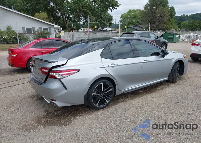 4T1B61HK1KU262197: 42959618