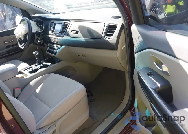 KNDMB5C10K6532541: 42959959