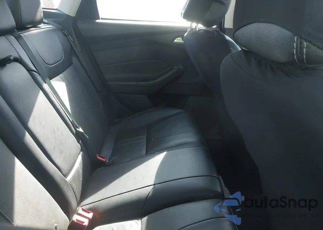 1FADP3F23EL241926: 42959960