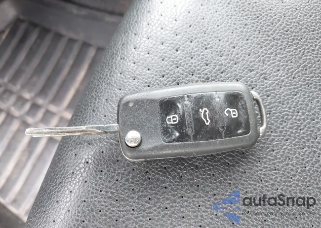 3VWD17AJ7EM242820: 42959161