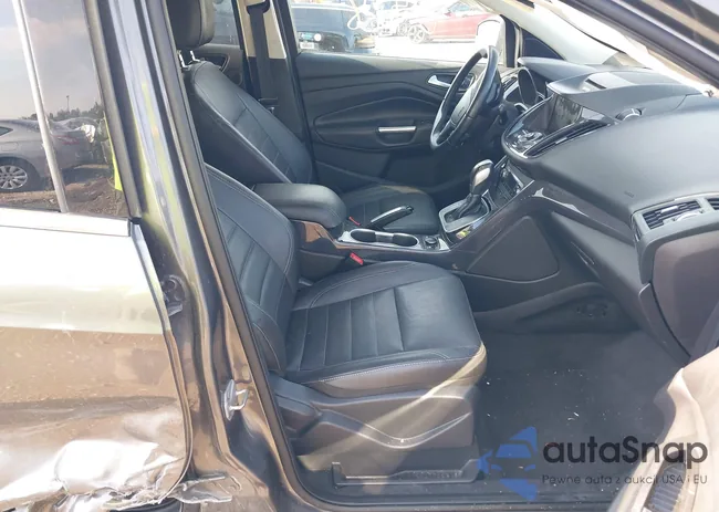 1FMCU0J99EUA70946: 42960418