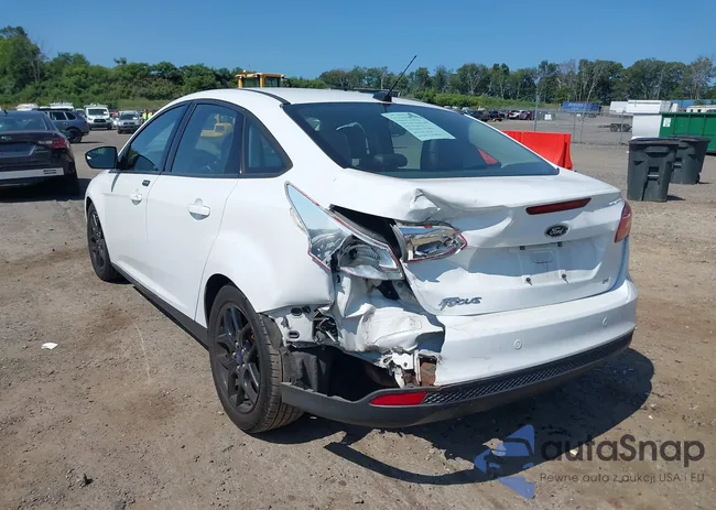 1FADP3F24GL349961: 42960436