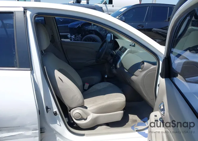 3N1CN7AP4DL887178: 42960538